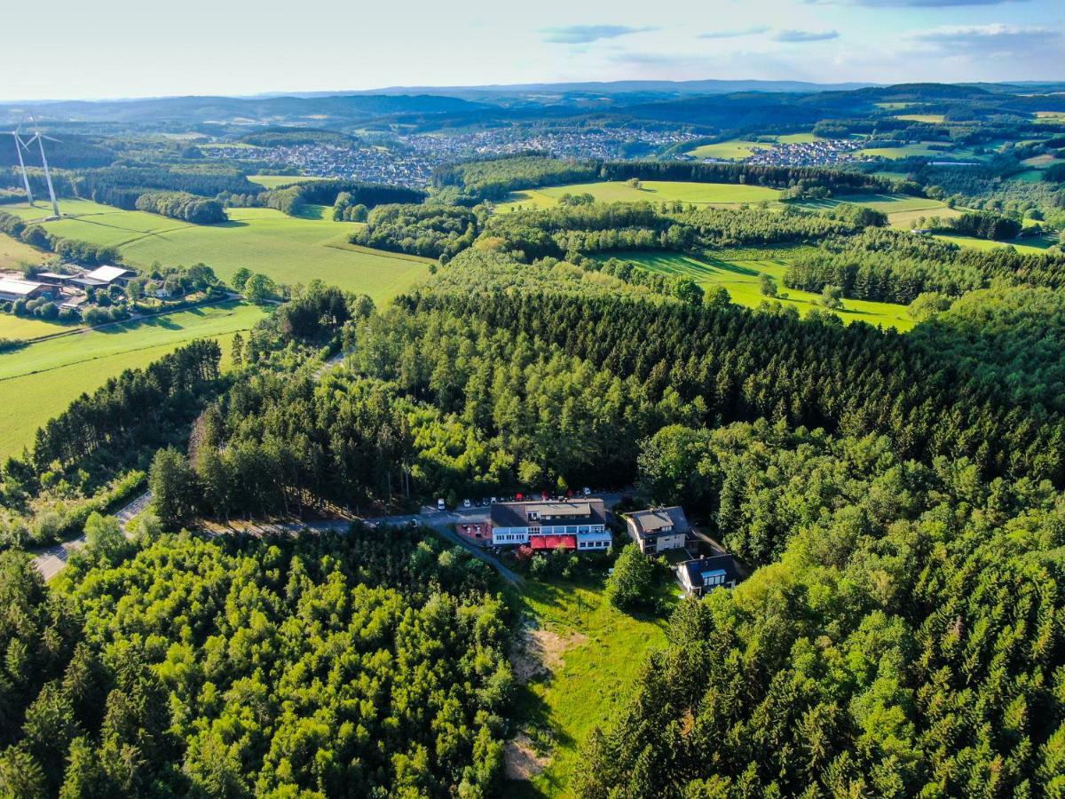 Hotel Landhaus Berghof Wenden  Exterior photo